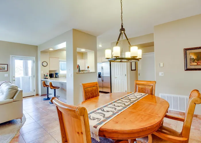 Vakantiehuis W/ Community Pool: Near Hiking! Oro Valley