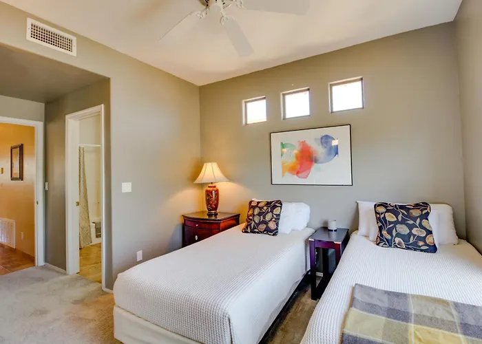 Vakantiehuis W/ Community Pool: Near Hiking! Oro Valley